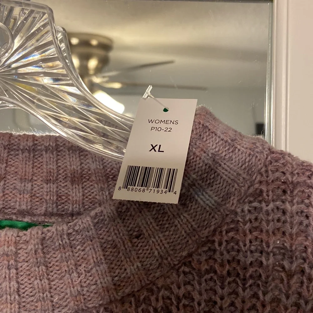 Sweater - Picture 3 of 3